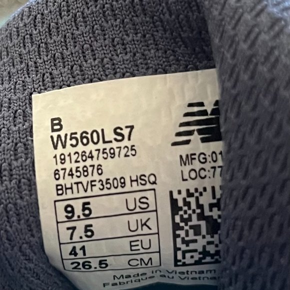 New Balance Tennis Shoes NWOT - Picture 5 of 5